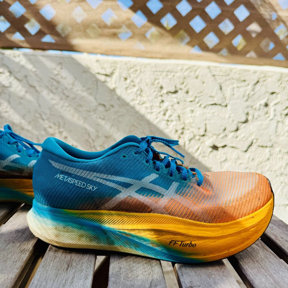 MEN'S ASICS METASPEED SKY+ SIZE 8